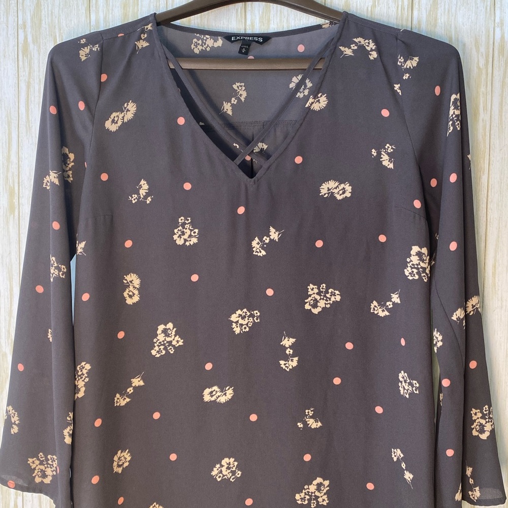 Express Women’s Medium Polyester Shirt